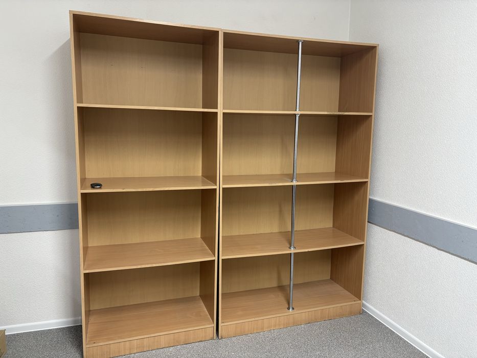 Продам срочно до конца декабря шкафы 2 штуки за всё 10000тг