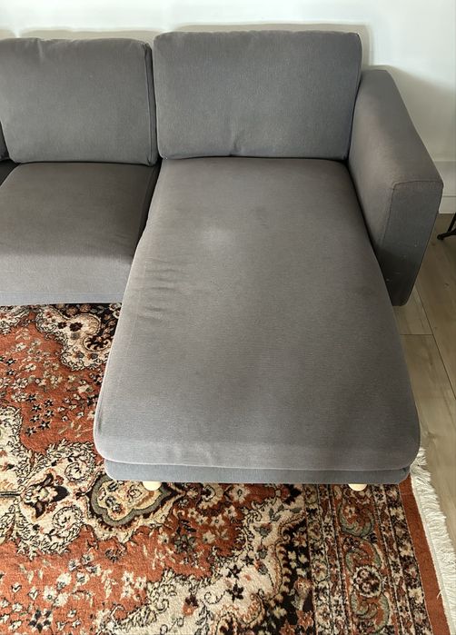 Canapea 4 locuri, cu șezlong