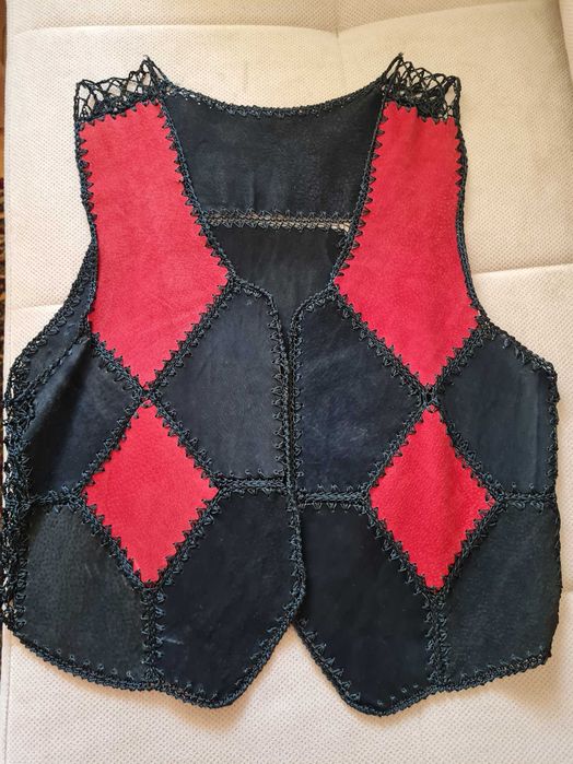 vesta femei confectionata din piele intoarsa