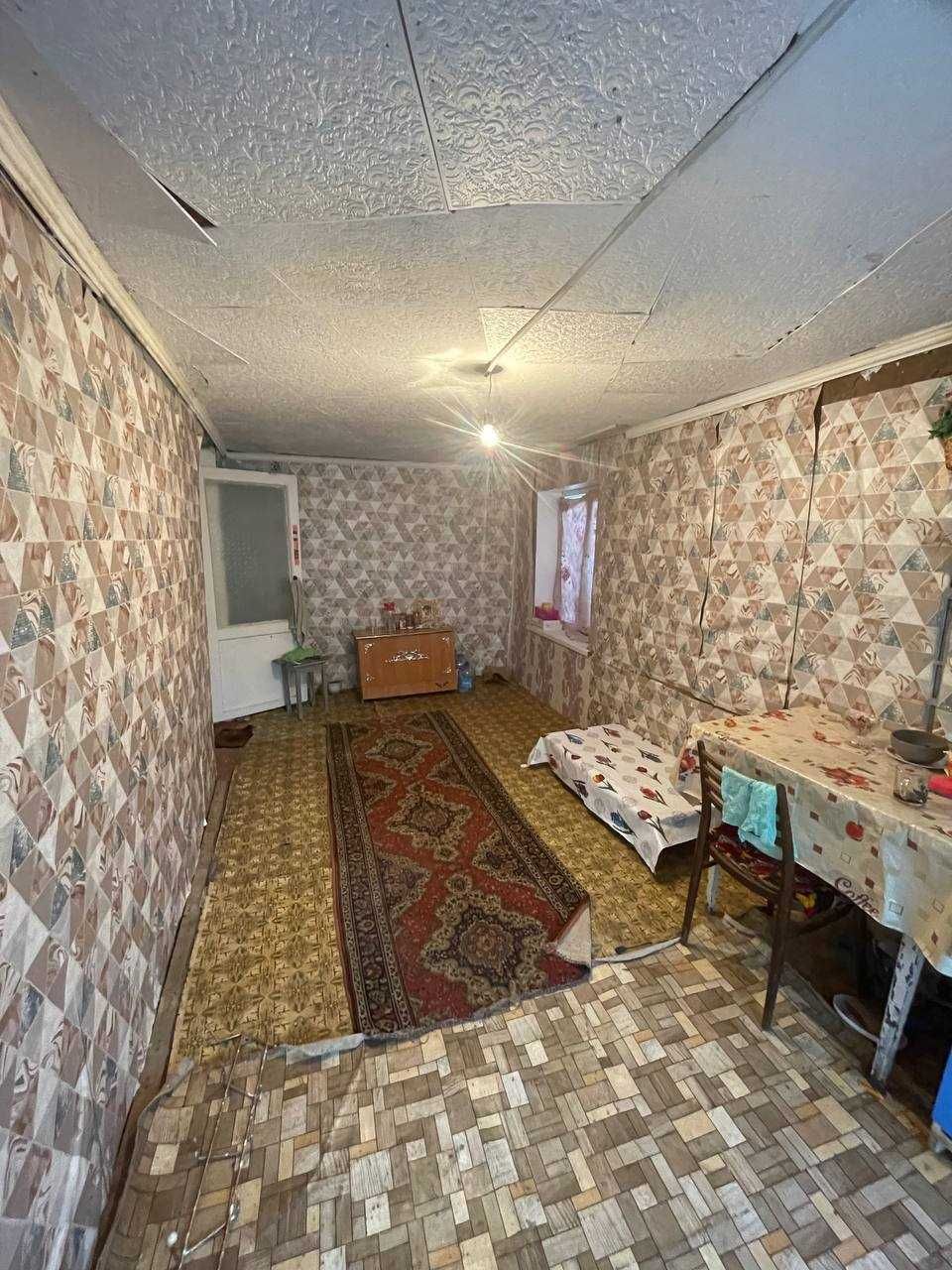 Продаётся частный дом, на 3 собственника с общим двором