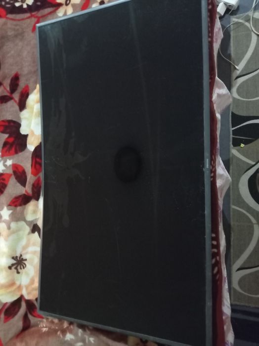 Продам телевизор Samsung на запчасти