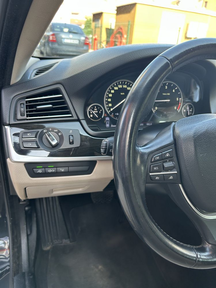 BMW 525 xDrive Full option trapa panoramica distronic head up display