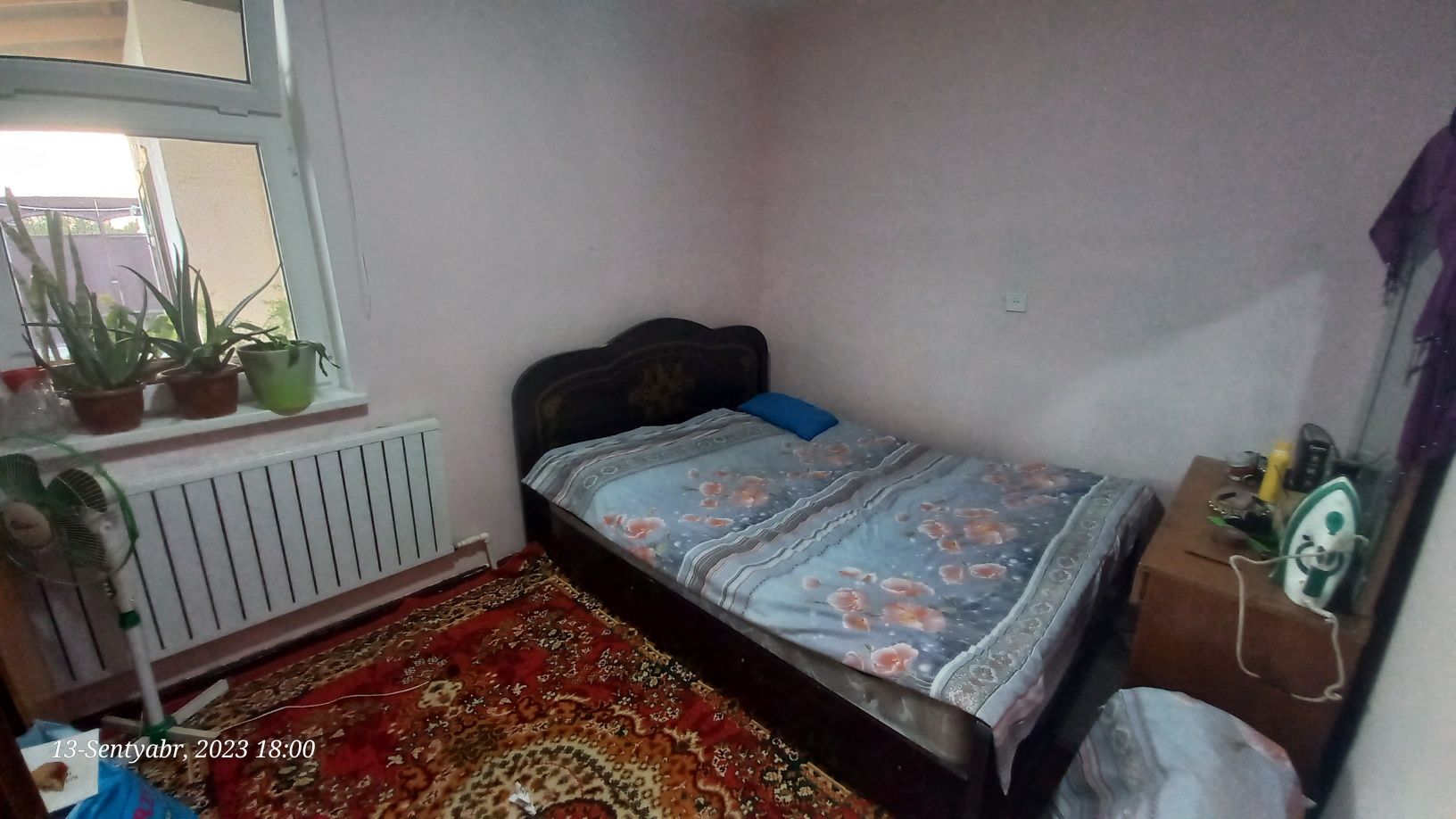 2 sotikli 4 xonali kotej uy sotiladi.