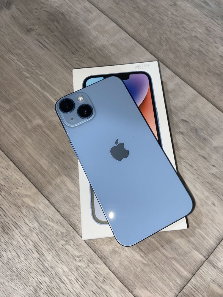 Продам iPhone 14 с гарантией