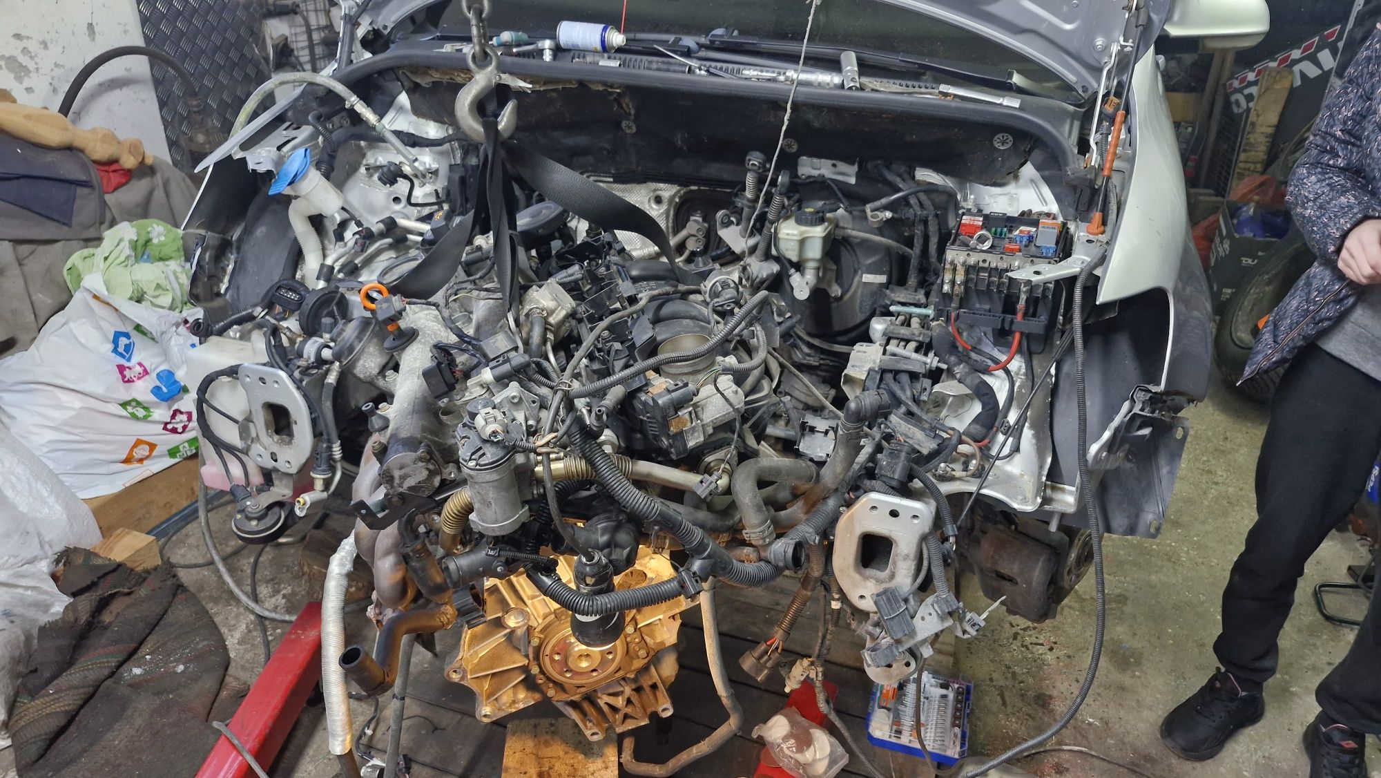 VW Golf 5 plus 1.6 FSI 115k.c на части