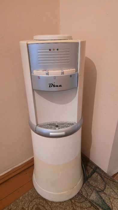 Диспенсер для воды