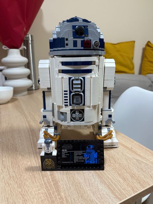 LEGO Star Wars R2D2 50 Anniversary Lucasfilm