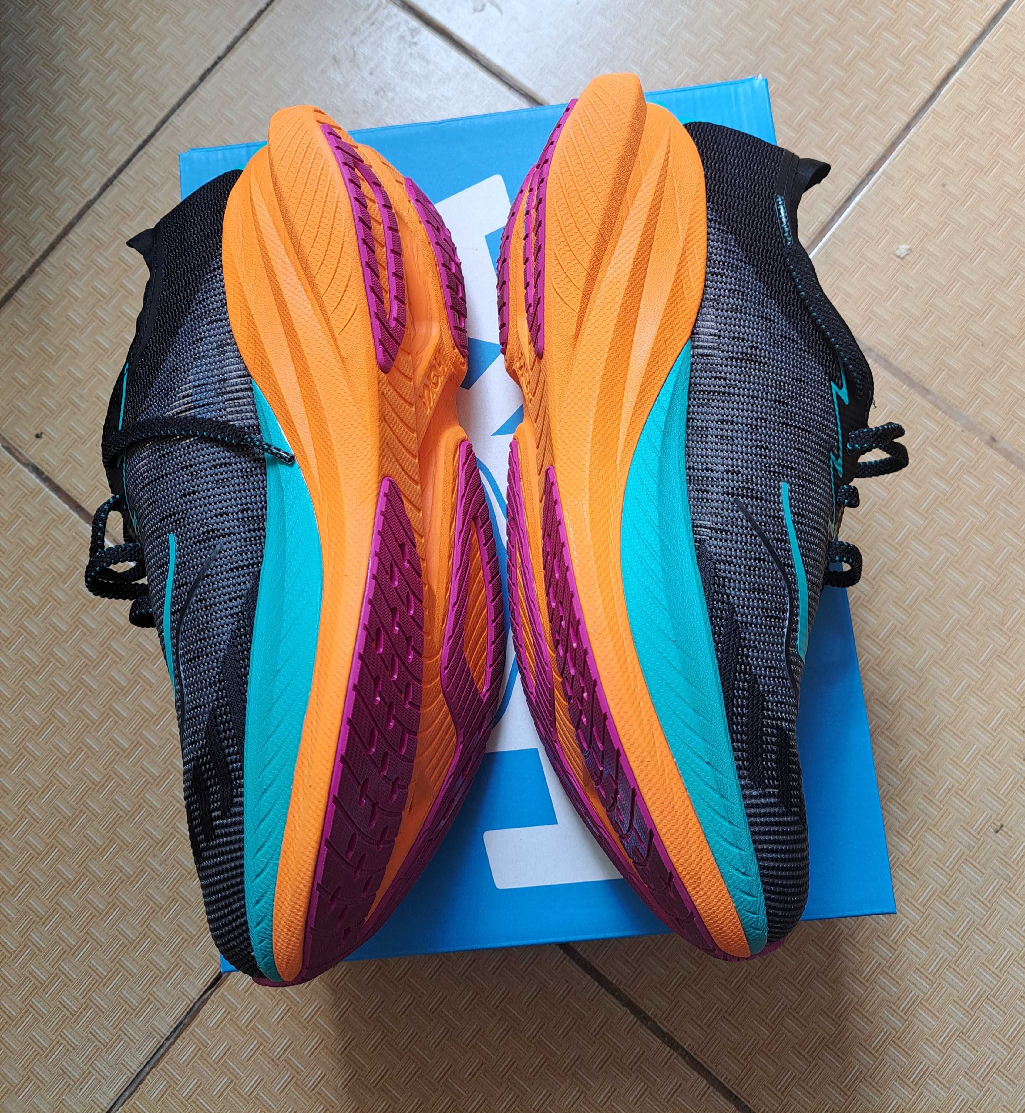 Hoka Mach X2, 44 2/3