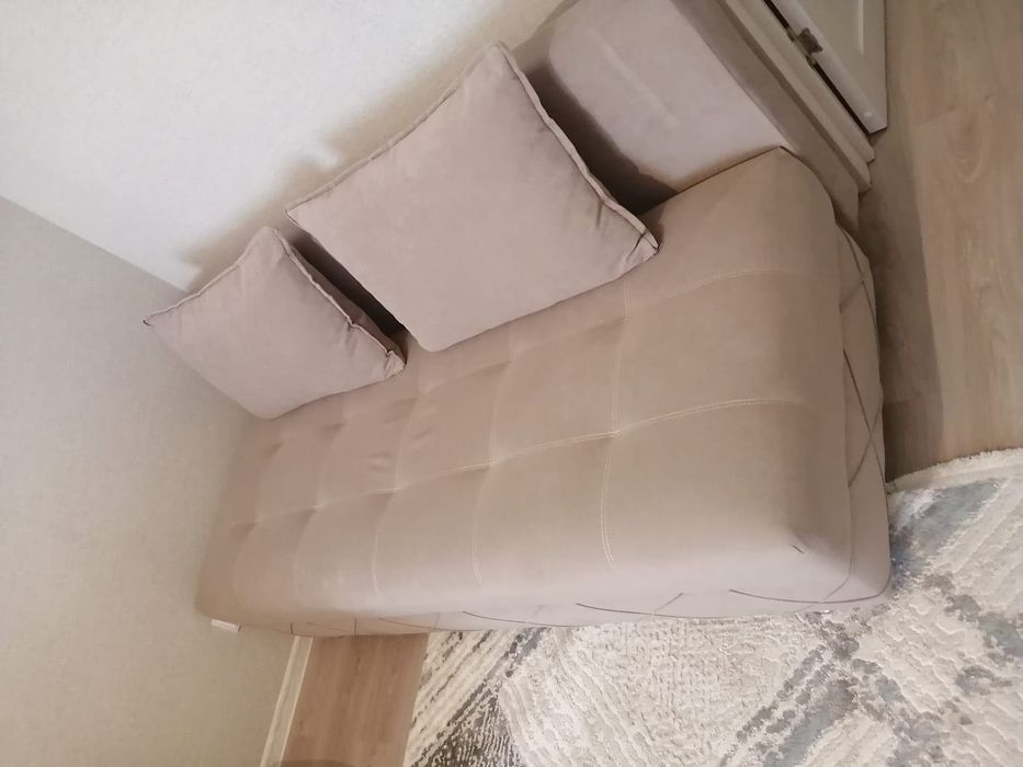 Продается диван (тахта)