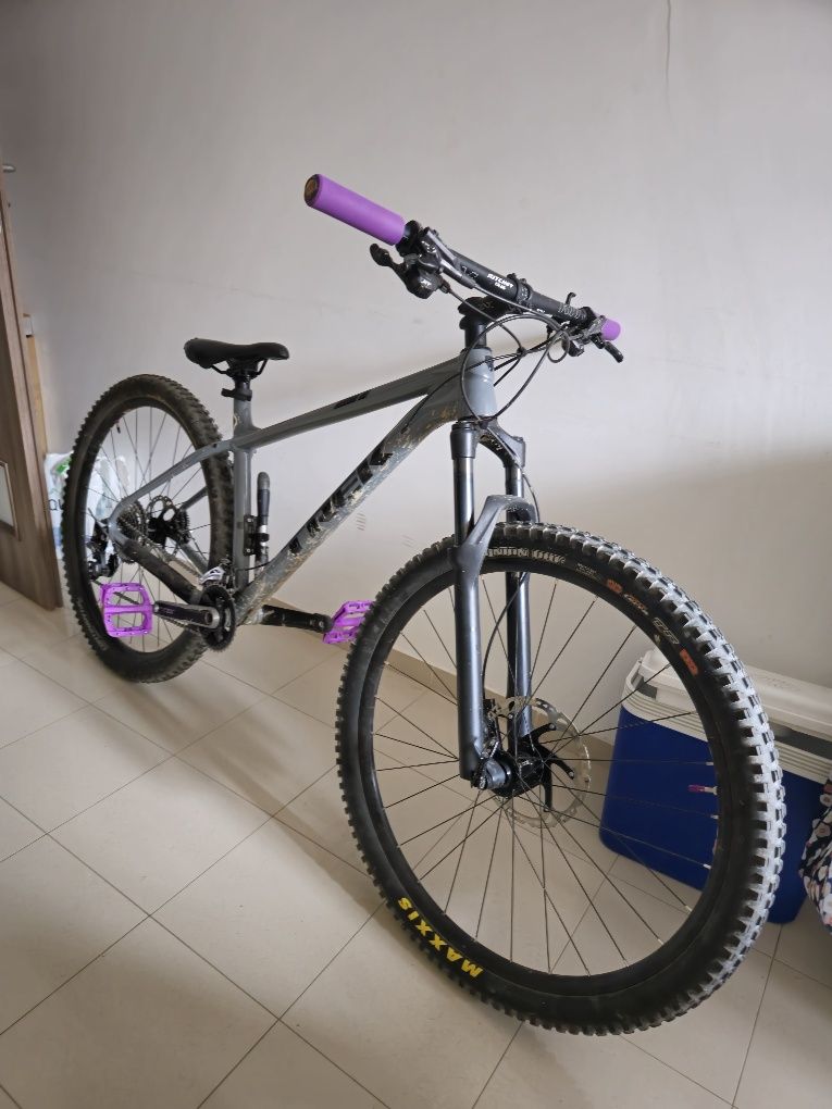 Trek x caliber 9