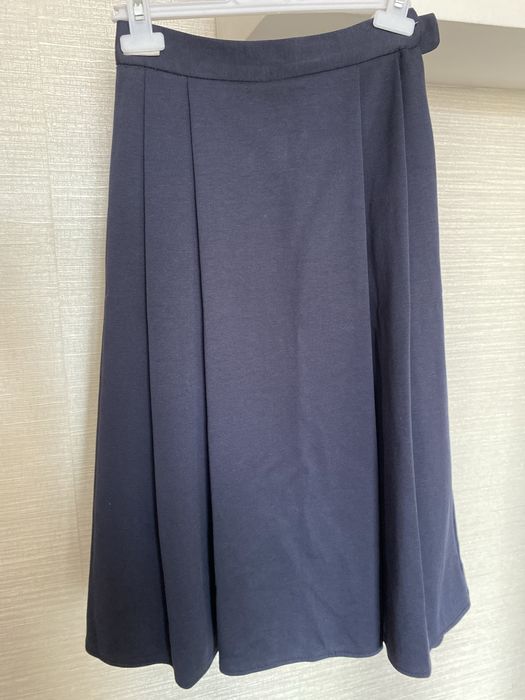 Юбка темно синего цвета на 42-46размер