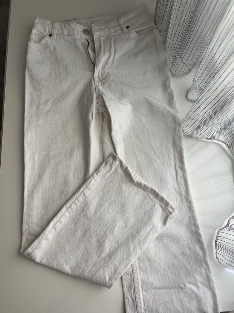 Панталони и дънки Zara, Mango, Monki