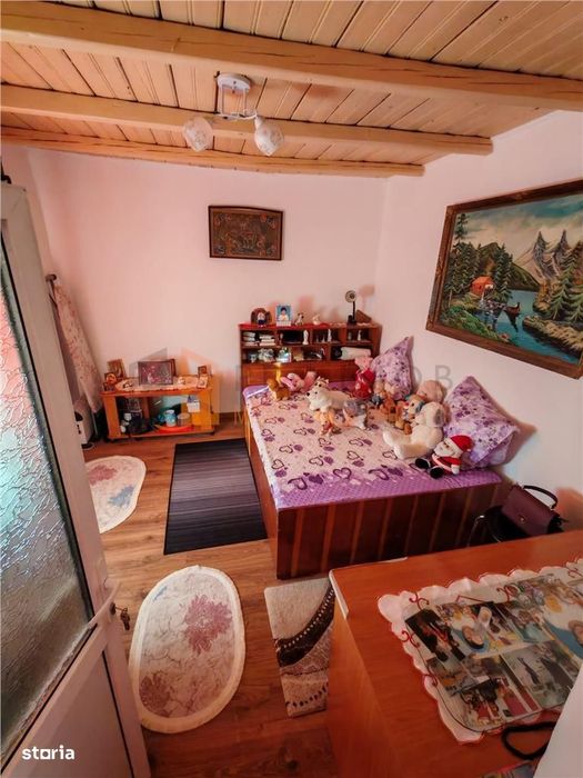 Casa tip parter + teren zona Maxenu