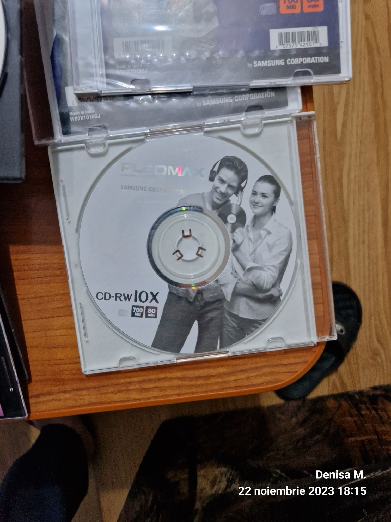 DVD-uri și CD-uri