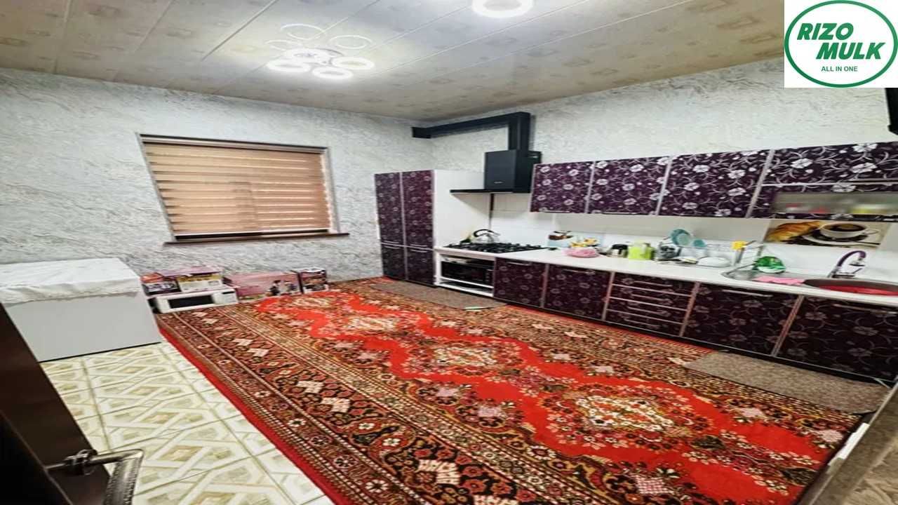 Шайхонтохур тумани Кукча кошона махаллада файзли уй сотилади. NR494/35
