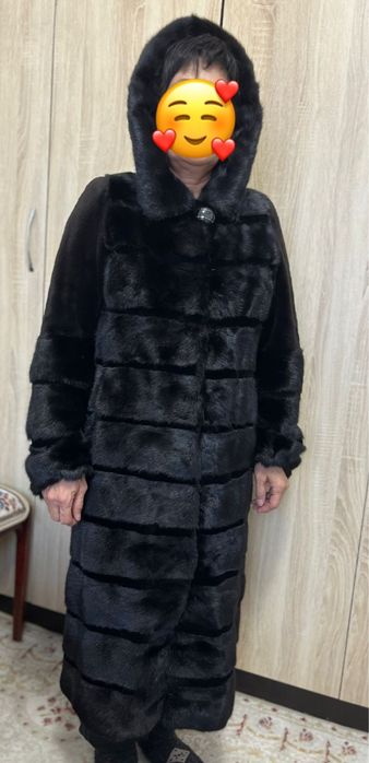 Продам шубу с капюшоном