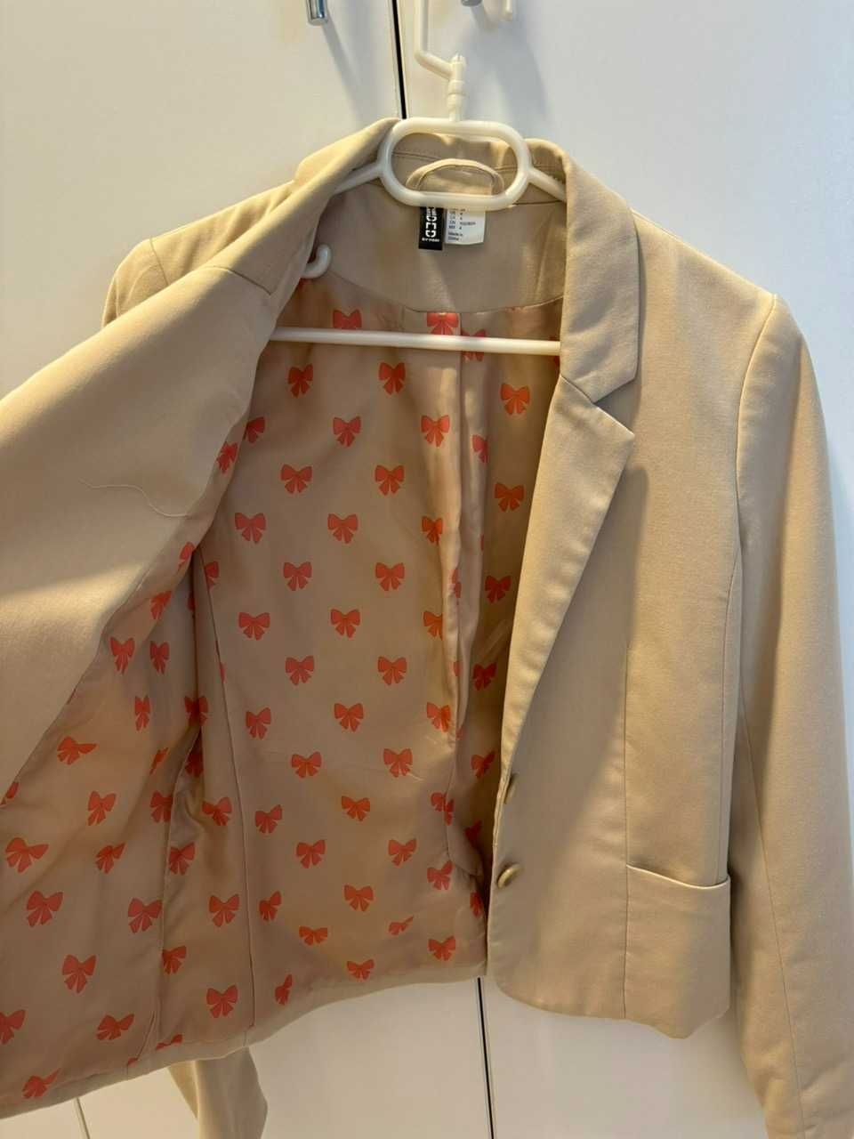 Сако от H&M бежово