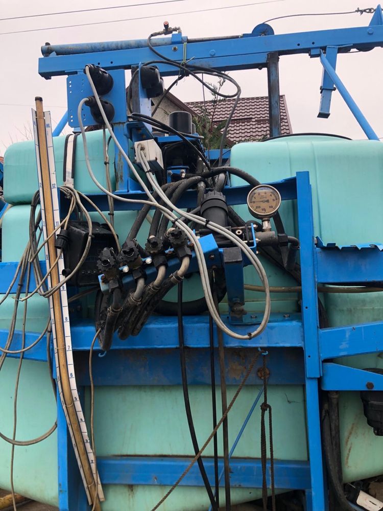 Pulverizator Berthoud 1000 litri de vanzare