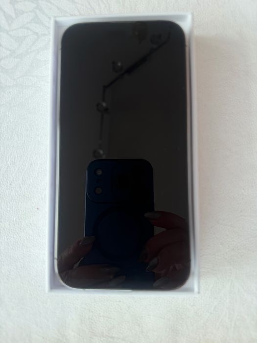 Продавам Iphone 14 pro!