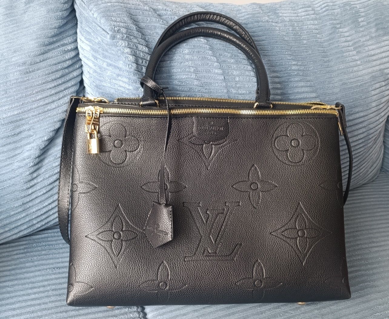 Дамска чанта Louis Vuitton