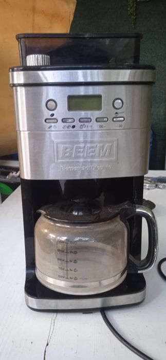 Expresor cafea 2 in 1 reducere 300 Ron azi