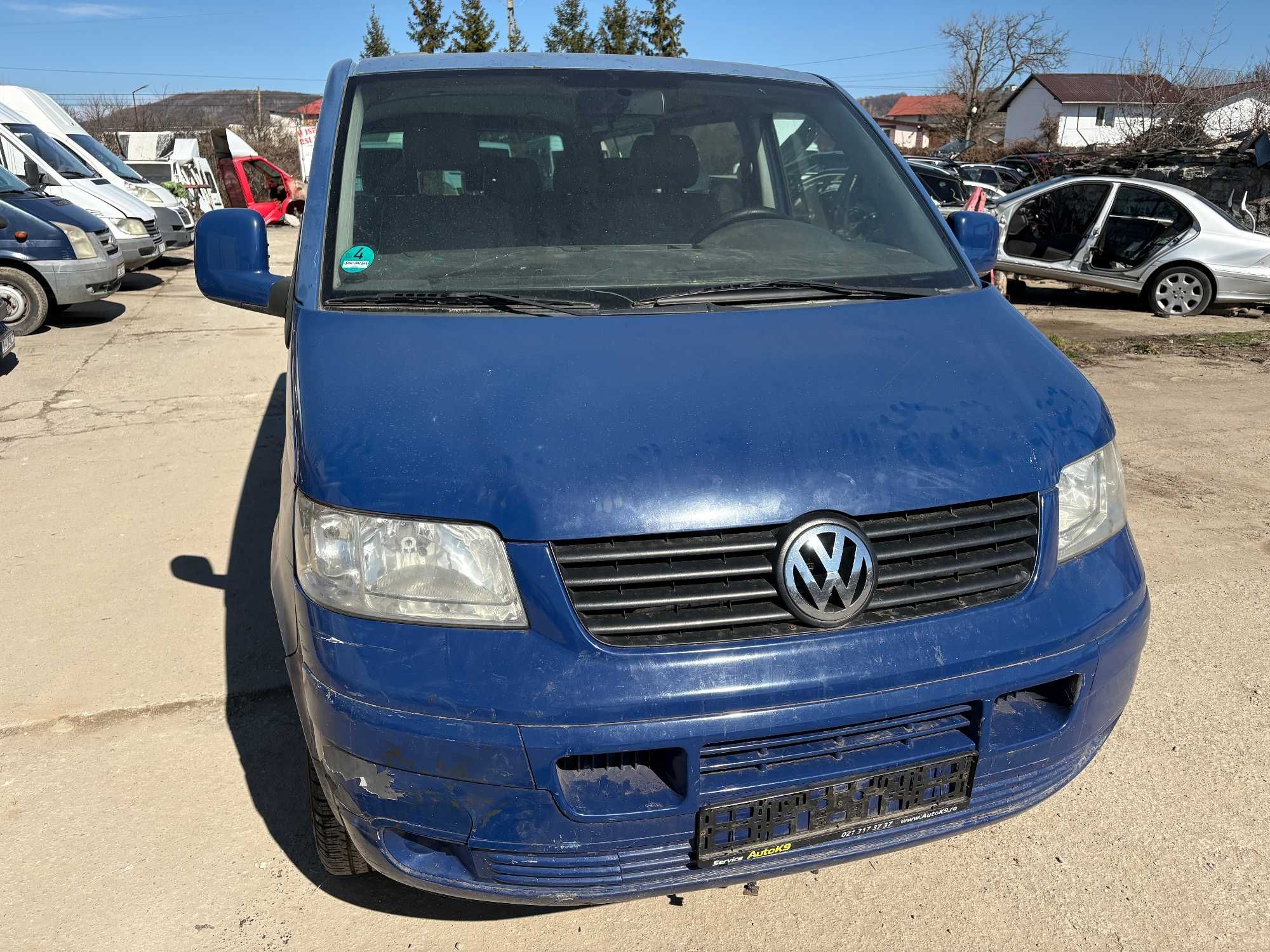 BANCHETA 3 locuri ,Scaun Volkswagen TRANSPORTER T5 BUS 8+1 2.5TDI 2007