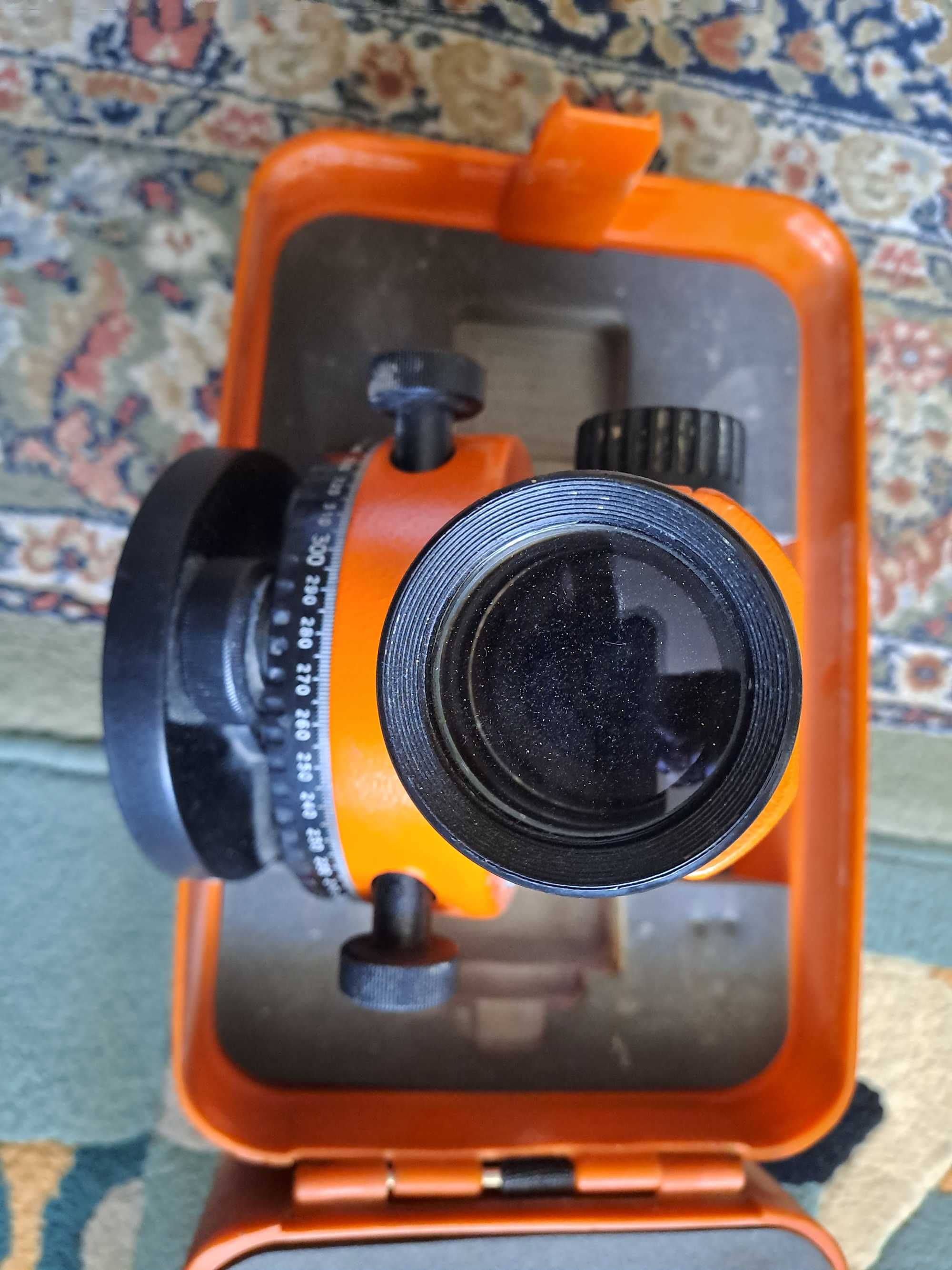 Vand nivela optica Metland