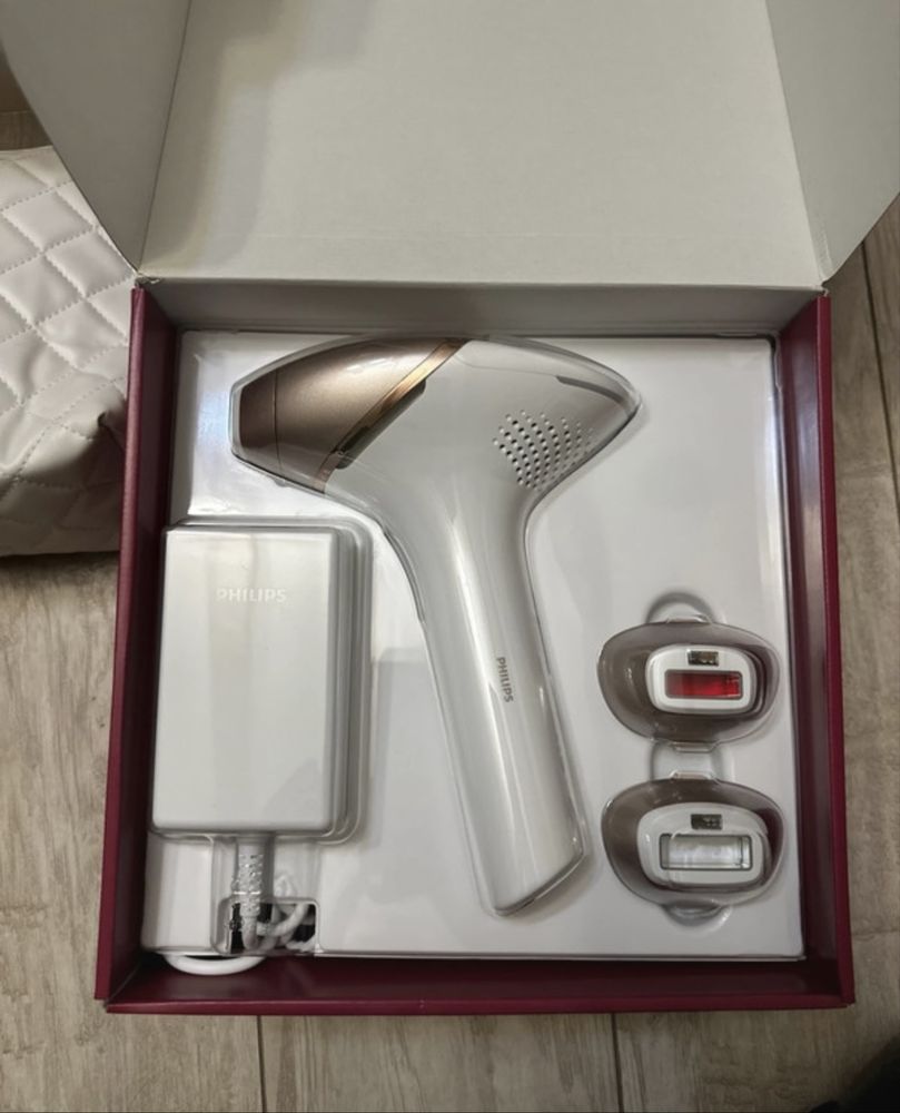 Epilator Philips Lumea IPL 9000