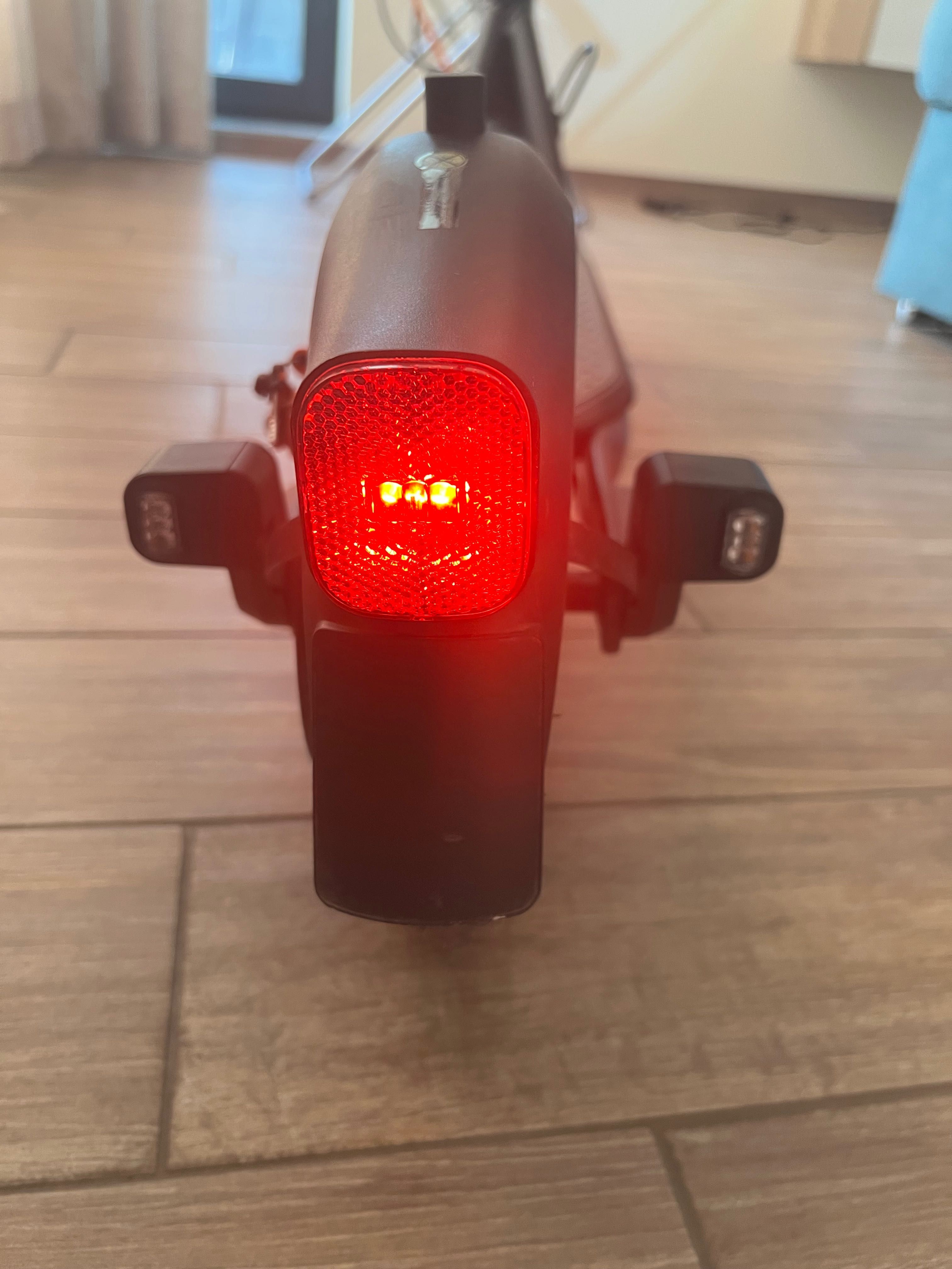 Електрическа тротинетка Ninebot KickScooter