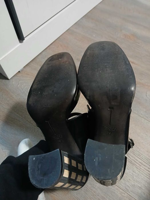 Италиаски кожени обувки 39