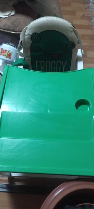 Детский столик для кормления