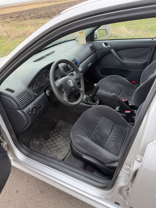 Vând Skoda Octavia 1 1.6 GPL