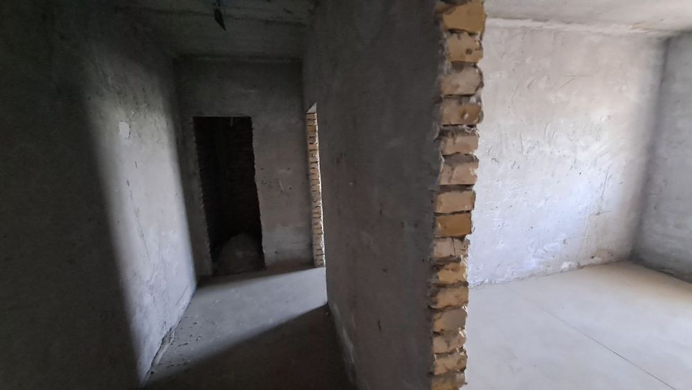 Ургенч шахрида 3 хонали кв сотилади