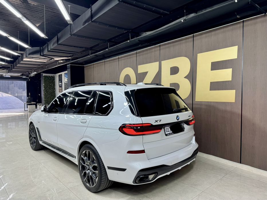 Bmw x7 40i 2024 lci