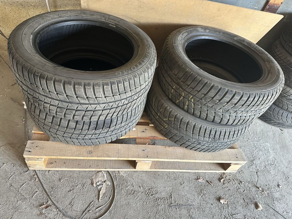Зимни гум размер 225/55 R17