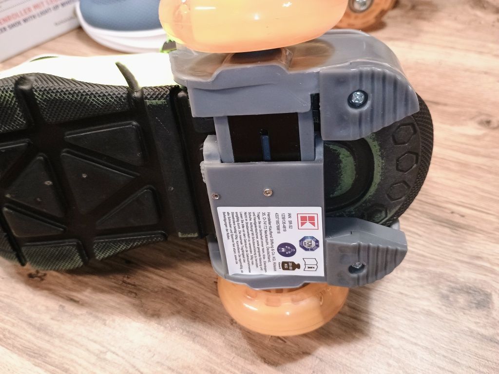 Role cu led,fixare pe încălțăminte ,până la mărimea 42