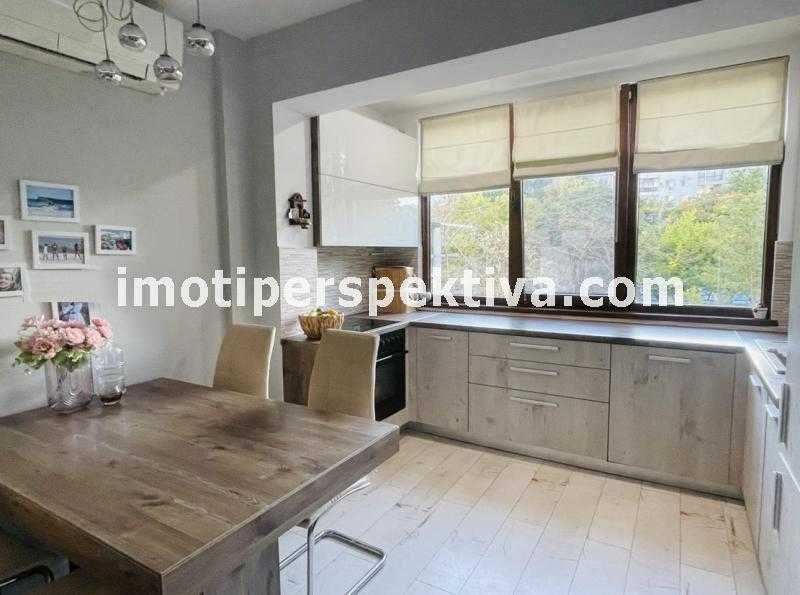 Продава се Многостаен апартамент в Пловдив, Тракия - 86 кв.м за 2033 €/кв.м - Снимка #3