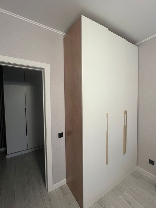 Продам Шкаф Срочно !