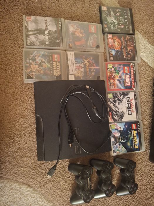 Продавам Ps3 с 3 джойстика