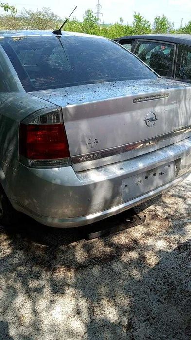 Dezmembrez Opel Vectra C 1.9 CDTI Facelift