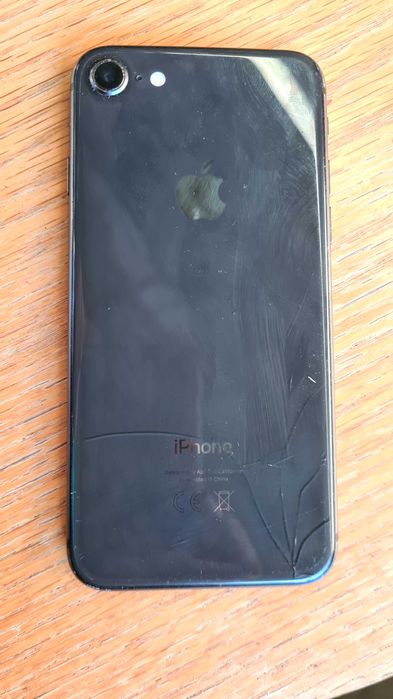 Iphone 8 64GB 80%батерия
