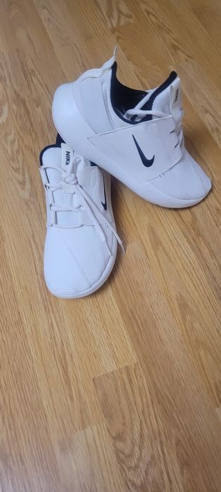 Adidasi nike dama