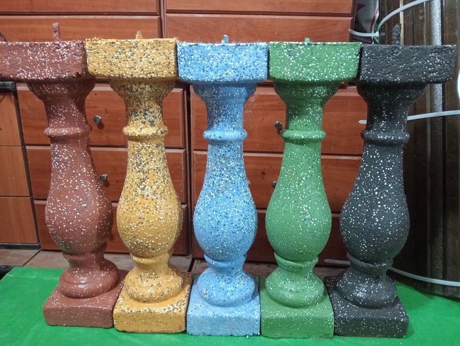 Stâlpișori beton și mozaic