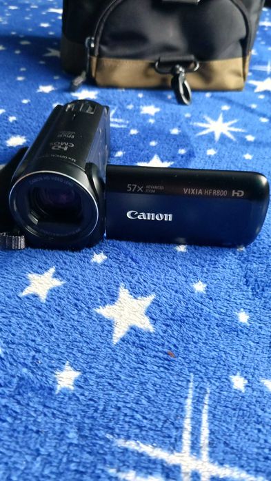 Canon VIXIA HF R800