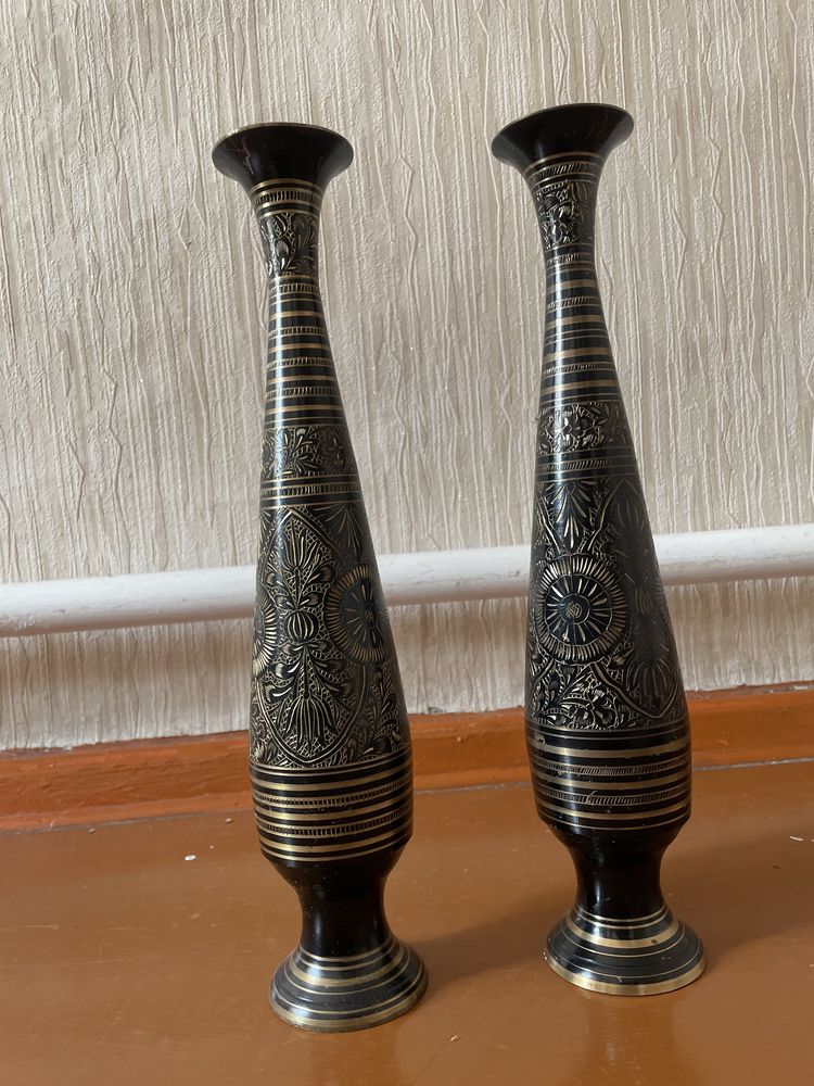 Вазы индийские из латуни узорные