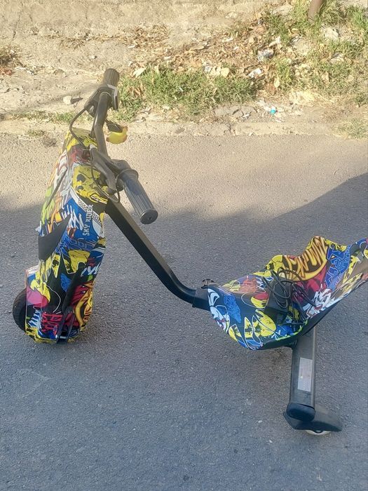 Tricicletă electrică pentru copii, aproape nouă!