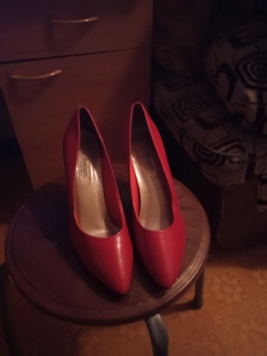 Туфли женские на каблуке