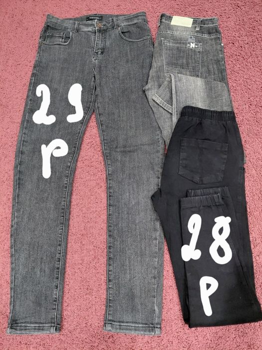 Продам джинсы  на мальчика.