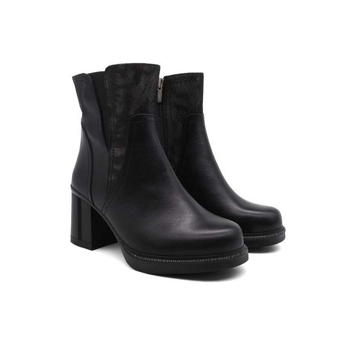 Дамски черни боти от естествена кожа на ток