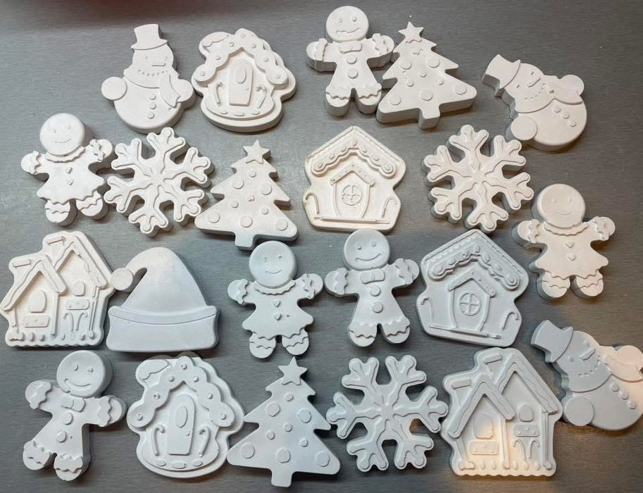 Лот от 27 бр фигурки за Коледа